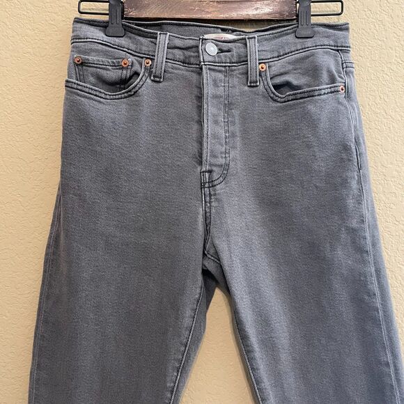 Levi's Wedgie Straight High Rise Button Fly Raw Hem Jean Women Size 28 Gray Wash - Picture 5 of 7